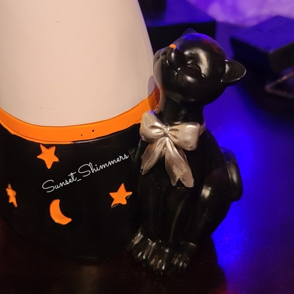 13" Halloween Witch With Mama Black Cat & Baby Kitten Figurine Statue Decor New - Picture 4 of 11